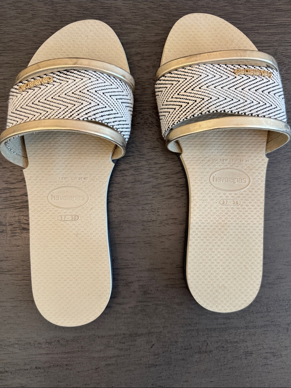Havaianas Beige & Gold Slide Sandals with Woven Chevron Strap